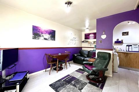 1 bedroom terraced house for sale, Ashlyns Way, Chessington, Surrey. KT9 2HL