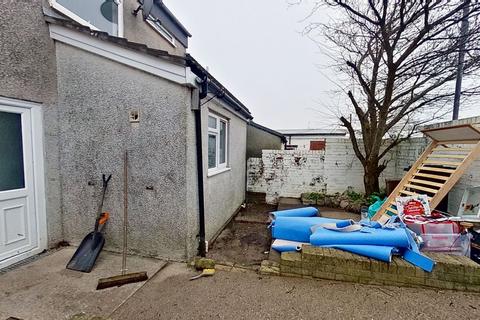 4 bedroom terraced house for sale, 121 Pennsylvania, Llanedeyrn, Cardiff, South Glamorgan, CF23 9LQ