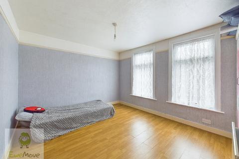 125 Gordon Road, Rochester, ME2 3HH