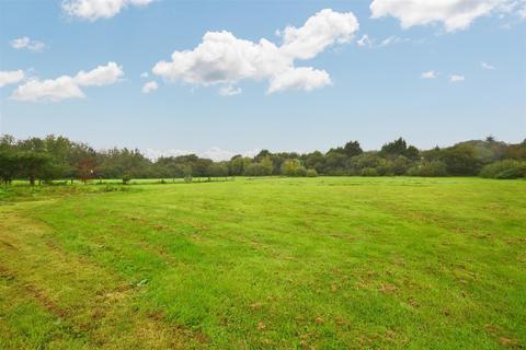 4 bedroom detached bungalow for sale, Popehill, Haverfordwest