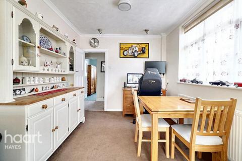 2 bedroom semi-detached bungalow for sale, Fairholme Crescent, Hayes