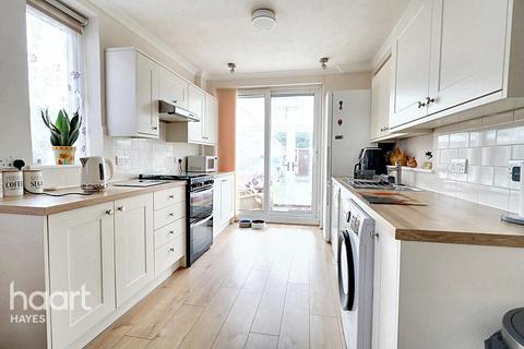 76 Fairholme Crescent, Hayes, UB4 8QT