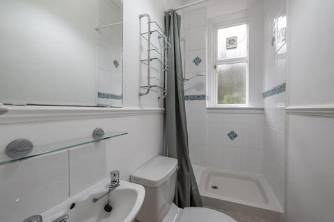 14/4 Dalgety Street, Edinburgh, EH7 5UL