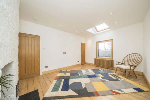 2 bedroom house for sale, Castlebar Hill, London W5