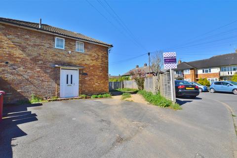 2 bedroom link detached house for sale, Crayle Street, Slough, Slough