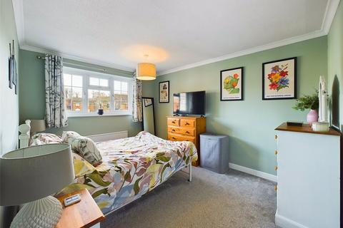 18 Thrush Close, Abbeydale, Gloucester, GL4 4WZ