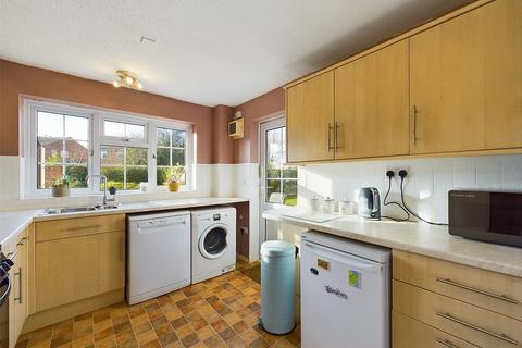 18 Thrush Close, Abbeydale, Gloucester, GL4 4WZ