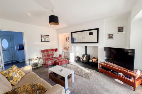 2 bedroom terraced house for sale, Flowers Cottages, Haggerston