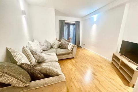 2 bedroom flat to rent, Marshalsea Road, SE1