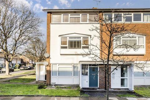 2 bedroom maisonette for sale, Fairby Road, London SE12