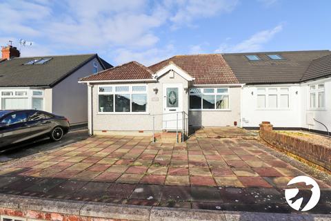 2 bedroom bungalow for sale, Abbotts Walk, Bexleyheath, DA7