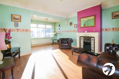 2 bedroom bungalow for sale, Abbotts Walk, Bexleyheath, DA7