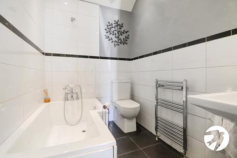 108 Abbotts Walk, Bexleyheath, DA7 5RW
