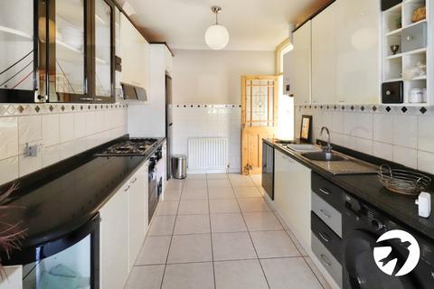 108 Abbotts Walk, Bexleyheath, DA7 5RW