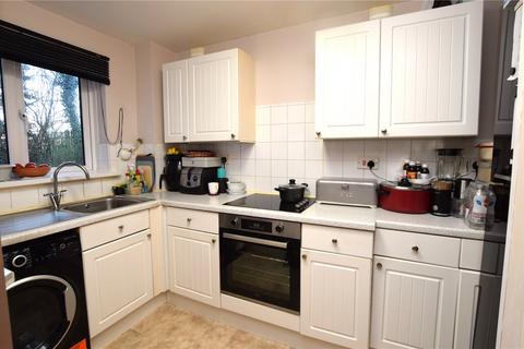 1 bedroom apartment for sale, Express Drive, Ilford, Essex, IG3