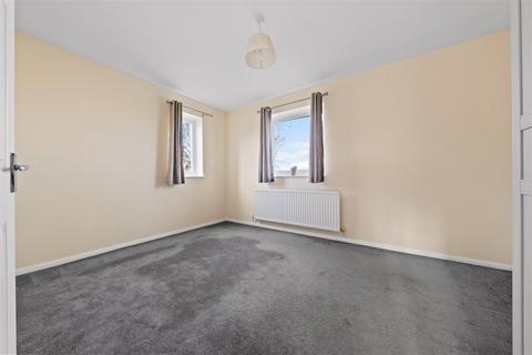 1 bedroom flat for sale, Kingfisher Drive, Guildford