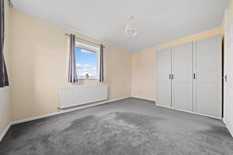 1 bedroom flat for sale, Kingfisher Drive, Guildford