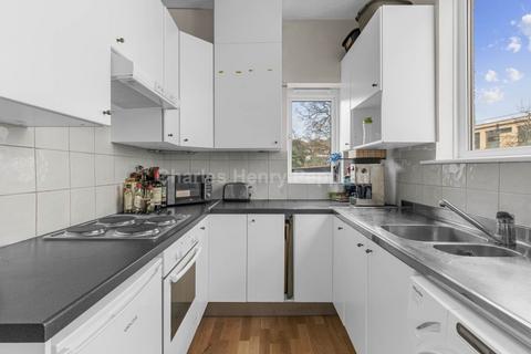 23 Sutherland Grove, London, SW18 5PS
