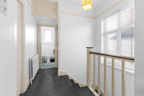 23 Sutherland Grove, London, SW18 5PS