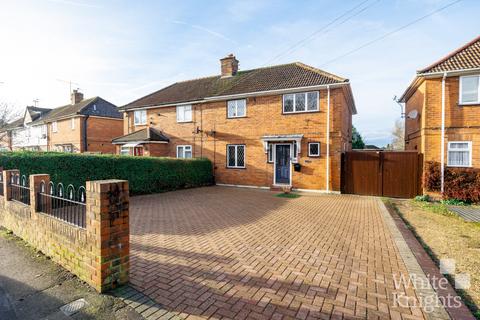 3 bedroom semi-detached house for sale, Northumberland Avenue, Reading RG2