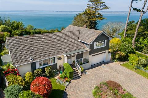 4 bedroom detached bungalow for sale, Totland Bay, Isle of Wight