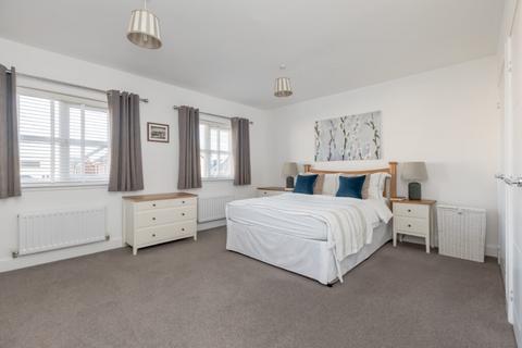 8 Dovecot Crescent, Danderhall, Dalkeith, EH22 1FY