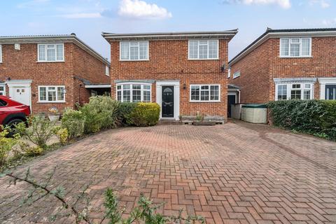 4 bedroom detached house for sale, Challenor Close, Wokingham RG40