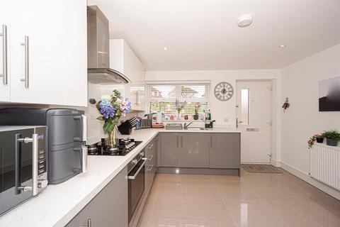 2 bedroom terraced house for sale, Ivy Gardens, Hastings