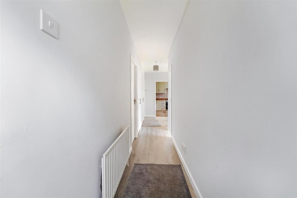 COURTLANDS CRESCENT, 58 (20).jpg