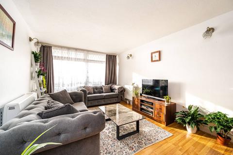 2 bedroom flat for sale, Golborne Road, North Kensington, London, W10