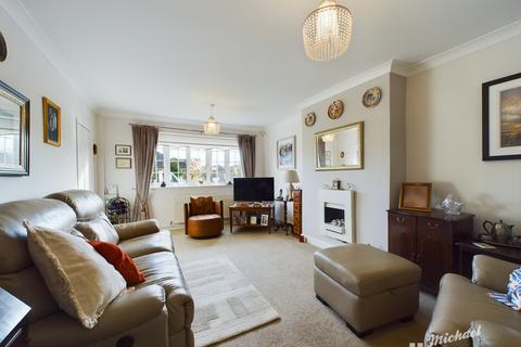 26 Brooklands Drive, Leighton Buzzard, LU7 3PD
