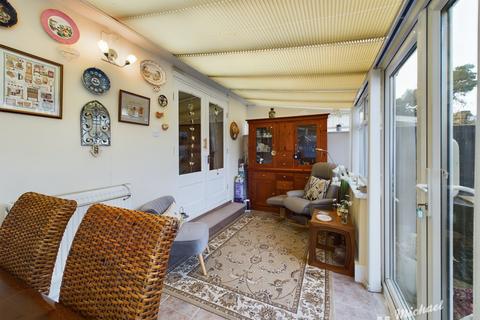 26 Brooklands Drive, Leighton Buzzard, LU7 3PD