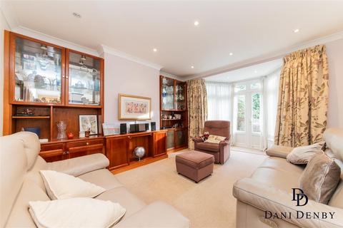 4 bedroom semi-detached house for sale, Brook Avenue, Edgware HA8