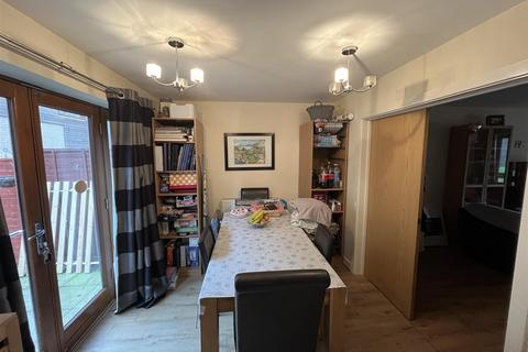 4 bedroom end of terrace house for sale, Great Mead, Chippenham