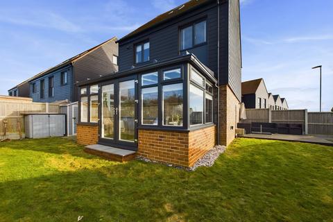 3 bedroom detached house for sale, Roman Way, Margate, CT9