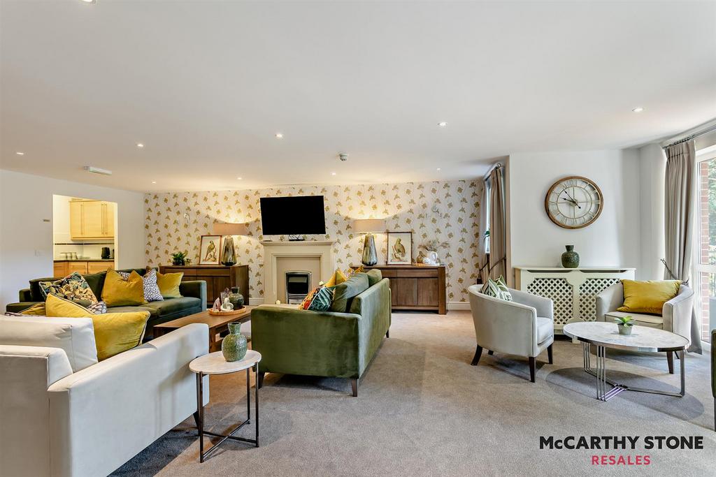 Homeowners Lounge