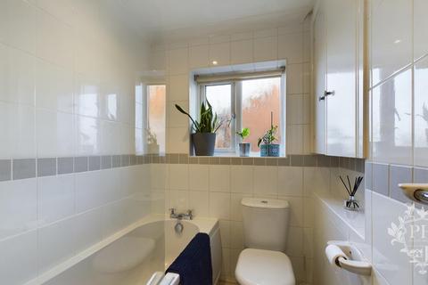 2 bedroom semi-detached house for sale, Nursery Gardens, Yarm, TS15 9UY