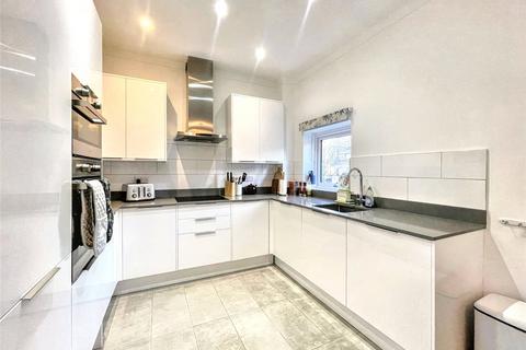 4 bedroom end of terrace house to rent, Printers Mews, London, E3