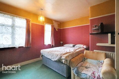 30 Detling Road, Northfleet, Gravesend, DA11 8DH