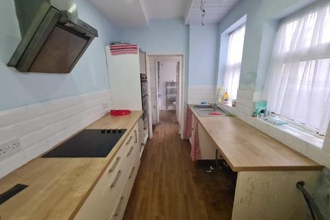 3 bedroom terraced house for sale, Edge Lane, Droylsden