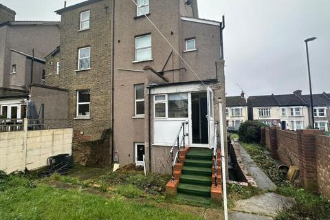 1 bedroom flat for sale, 221B Whitehorse Lane, South Norwood, London, SE25 6UU