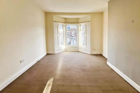 2 bedroom flat to rent, Imeary Street, South Shields