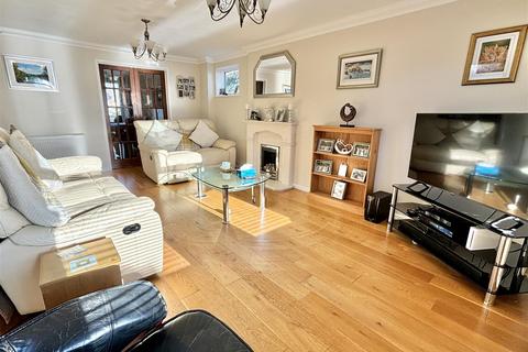 4 bedroom detached house for sale, Lime Kiln Road, Poole BH16