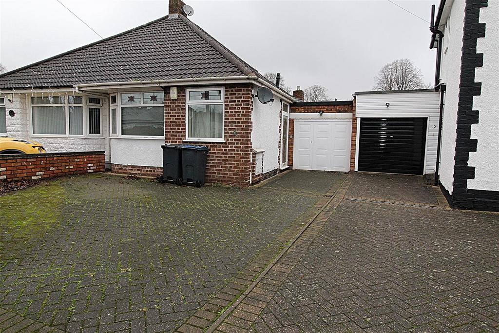 Front Garden/Driveway