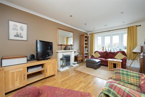 15b Cockhill, Trowbridge, BA14 9BG