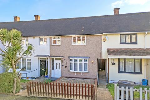 3 bedroom terraced house for sale, Dewsbury Close, Romford, RM3