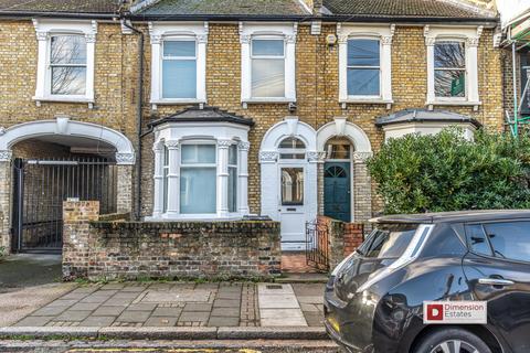 4 bedroom terraced house to rent, Coopersale Road, Homerton, Hackney, E9