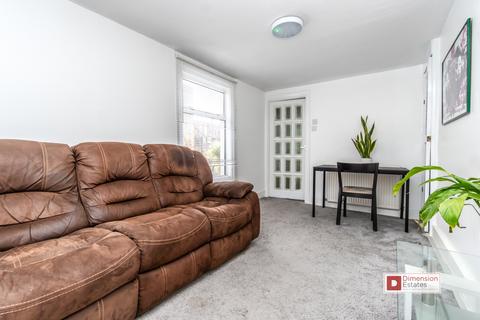 4 bedroom terraced house to rent, Coopersale Road, Homerton, Hackney, E9