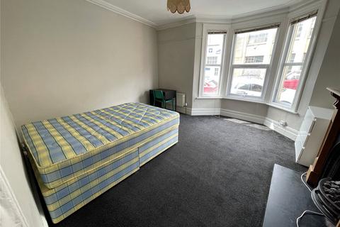 4 bedroom terraced house to rent, Elm Road, Bristol BS7