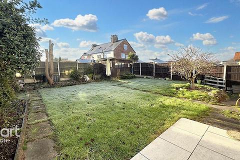4 Darwin Avenue, Ilkeston, DE7 5GN
